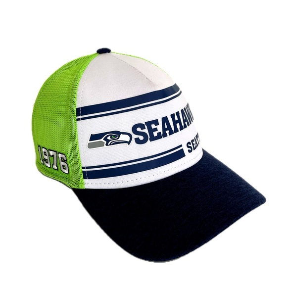 Seattle Seahawks NFL 1976 New Era 39Thirty Mesh Trucker Hat Size M Baseball Cap - Picture 1 of 7
